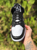 Tênis Air Jordan 1 Preto Branco