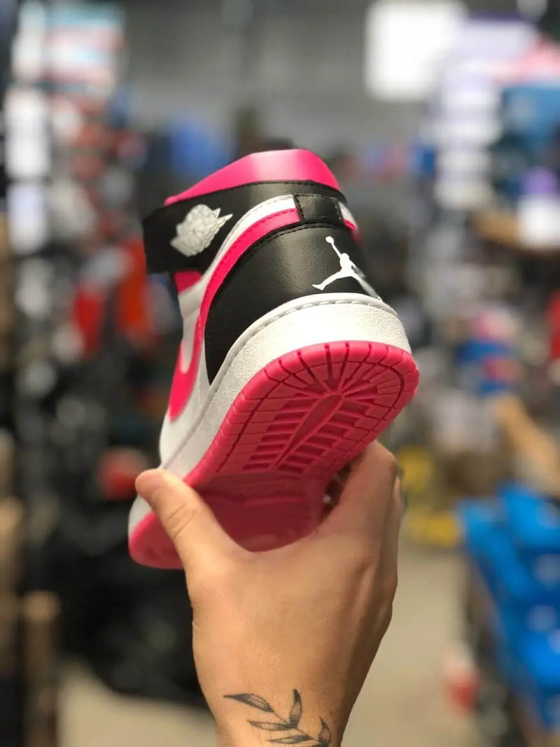 Tênis Air Jordan 1 Preto Rosa