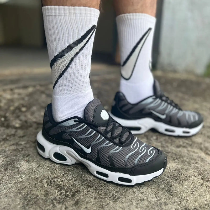 Tênis Air Max TN Plus Preto 1 (EDIÇÃO LIMITADA) Calçados Store Raga