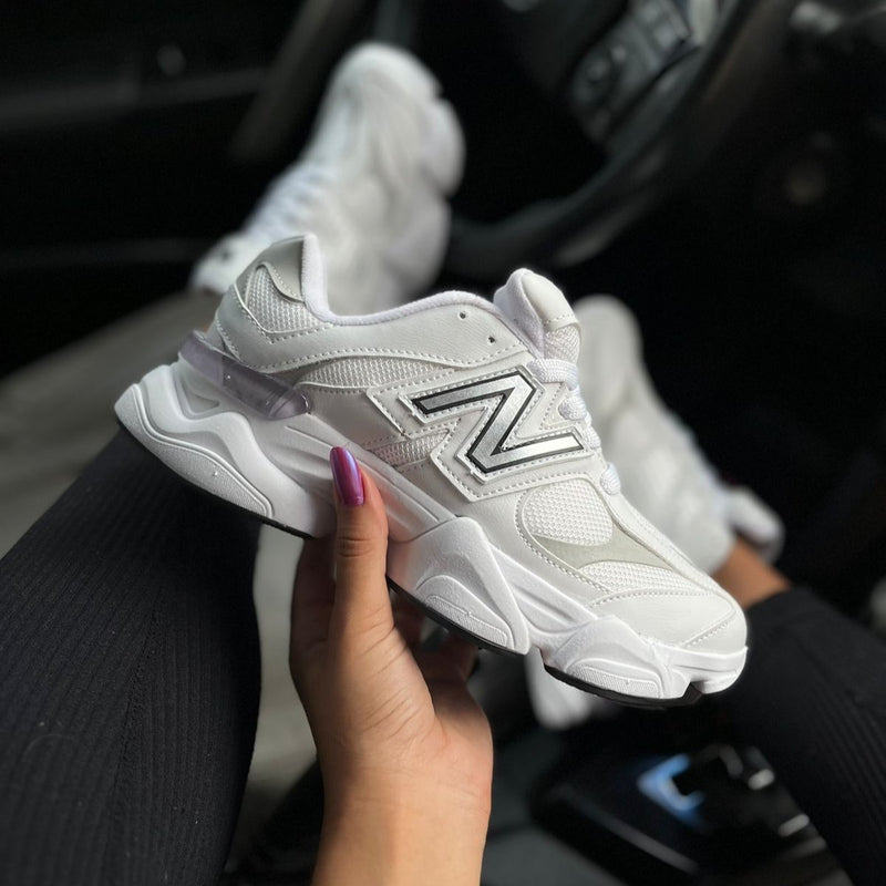 New Balance 9060 Feminino