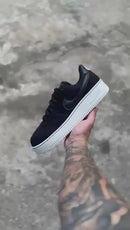 TÊNIS NIKE AIR FORCE BLACK/WHITE